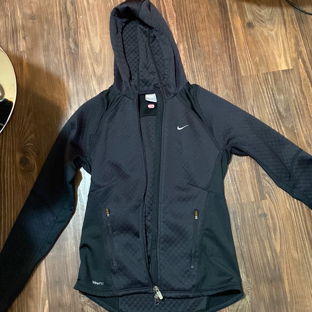 Nike fit therma hoodie